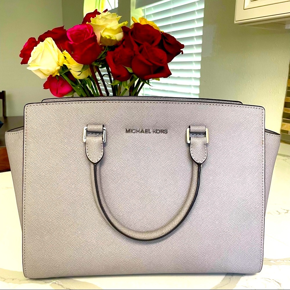 Michael Kors Selma Crossbody Bag
